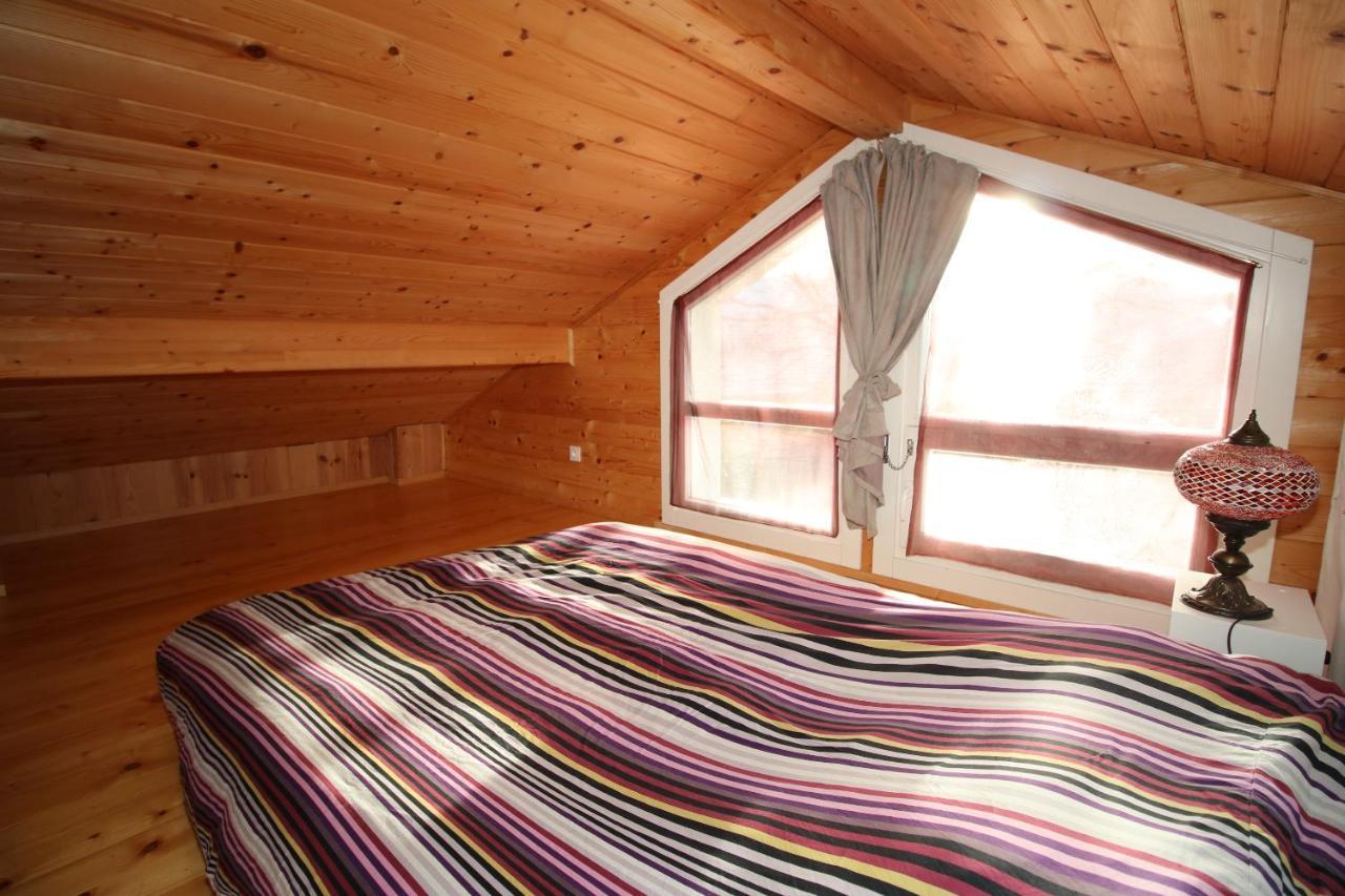 Les Epiceas Apartment Chorges Exterior photo